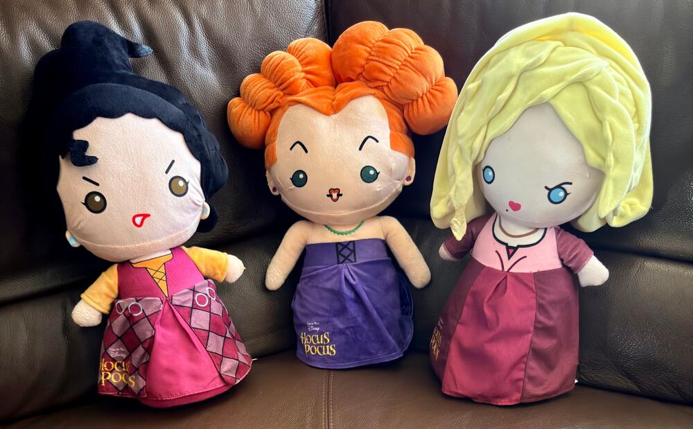 Disney's Hocus Pocus Sanderson Sisters 18" Plush Halloween Door Greeters Set